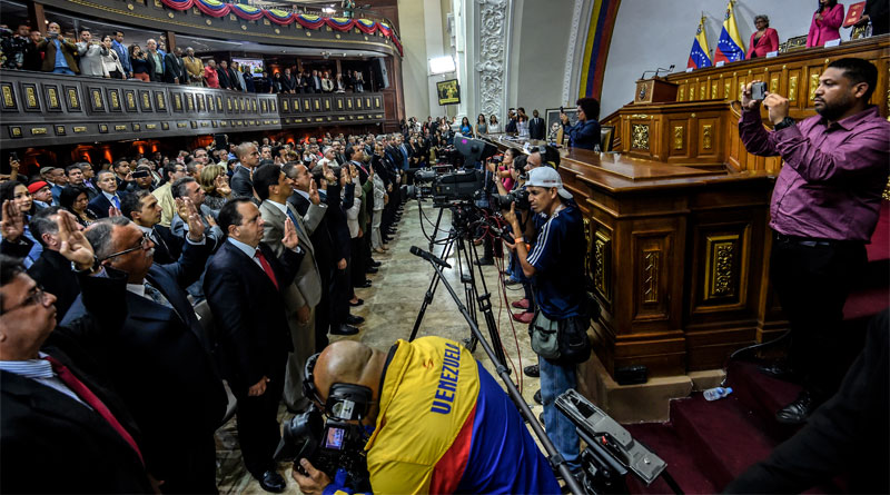 Opositores juran ante Constituyente Diario de Centro América