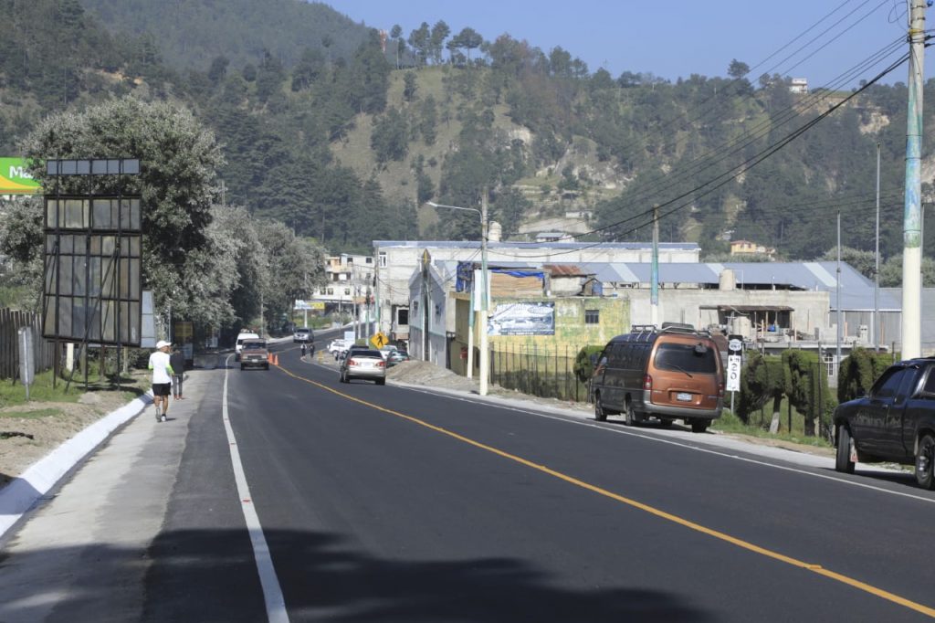 El tramo carretero es de 14 kilómetros y beneficiará a no  menos de 130 mil habitantes de esa región del occidente.