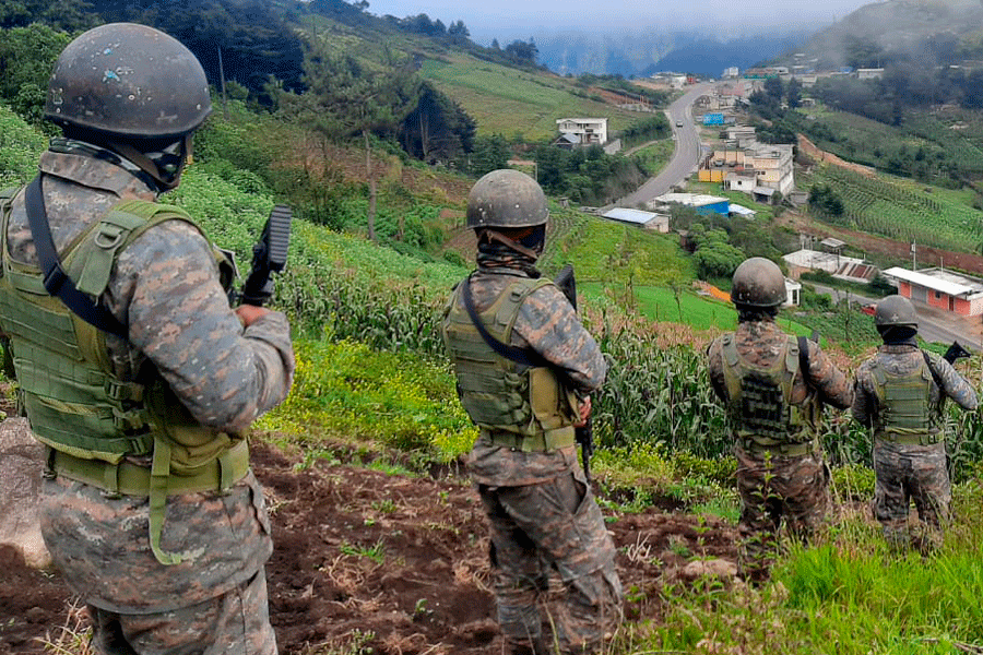 Ejército Intensifica Patrullajes En Fronteras Tras Abrirse Aduanas Migratorias Diario De 8163