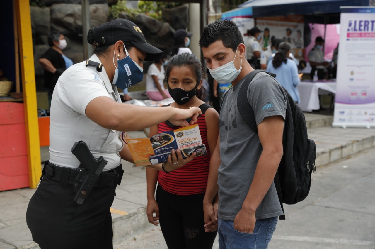 Pnc Contin A Prevenci N De La Violencia Intrafamiliar Diario De