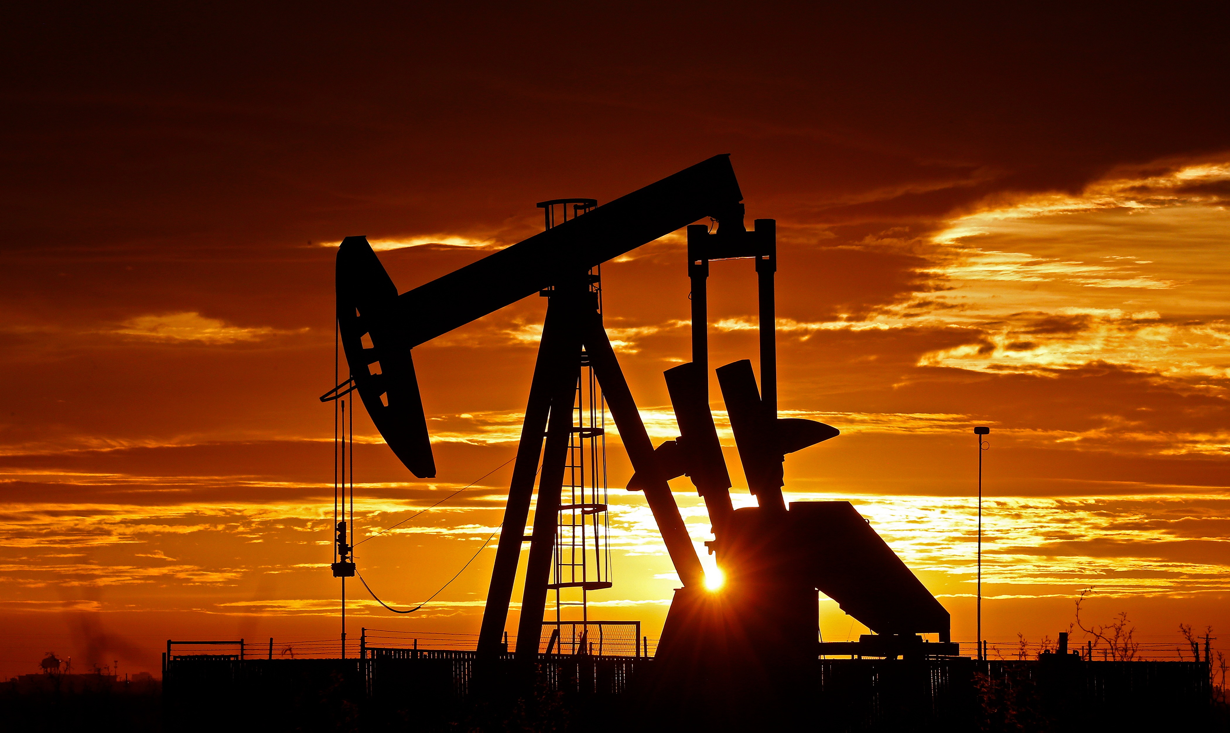 Texas Oil Price Falls