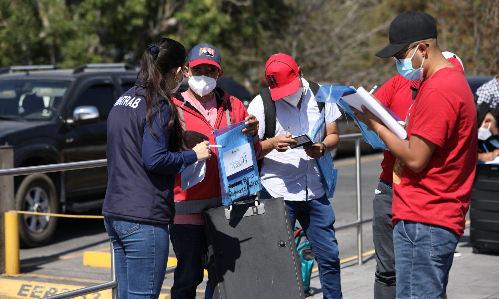 Abren Oportunidad De Trabajo A 2540 Guatemaltecos Diario De Centro América 8808