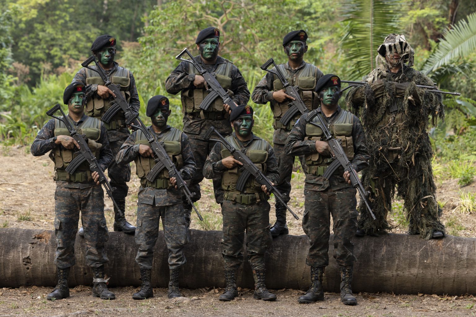 Ejército Al Servicio De Los Guatemaltecos Diario De Centro América 6632